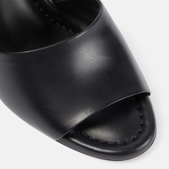 New CHRISTIAN LOUBOUTIN Jane leather mules 39.5 $885 - Picture 4 of 16